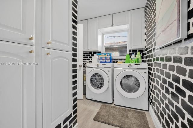 5830 NE 14th Road, Fort Lauderdale, FL 33334