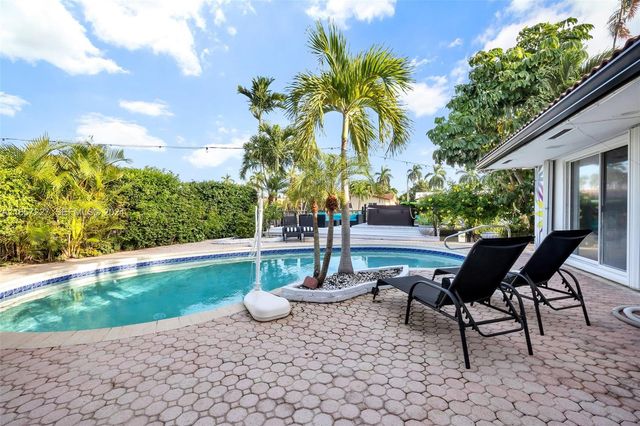 5830 NE 14th Road, Fort Lauderdale, FL 33334