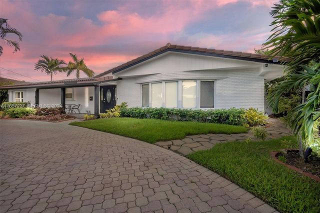 5830 NE 14th Road, Fort Lauderdale, FL 33334