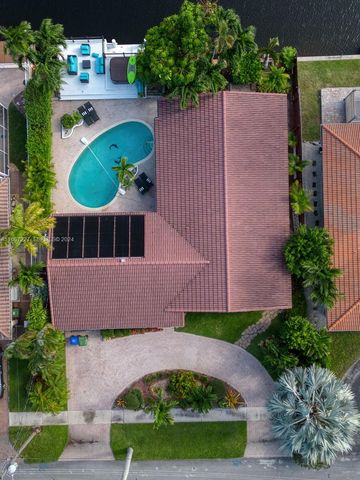 5830 NE 14th Road, Fort Lauderdale, FL 33334