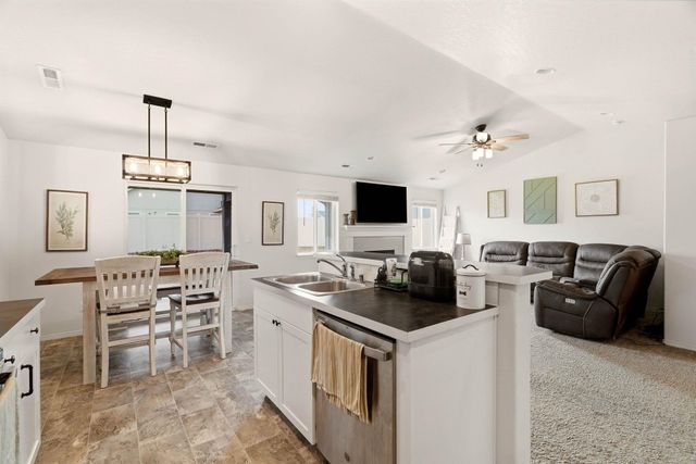 5508 S Sherri Lea Rd, Spokane, WA 99224