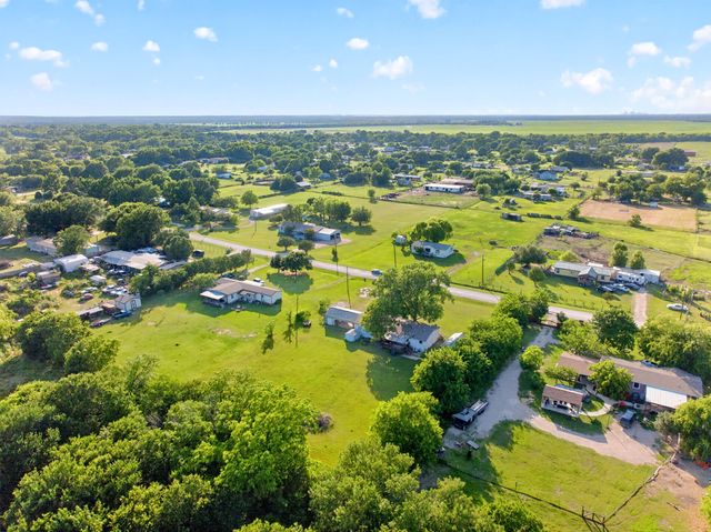 1670 Smith Circle, Combine, TX 75159