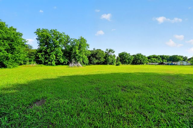1670 Smith Circle, Combine, TX 75159