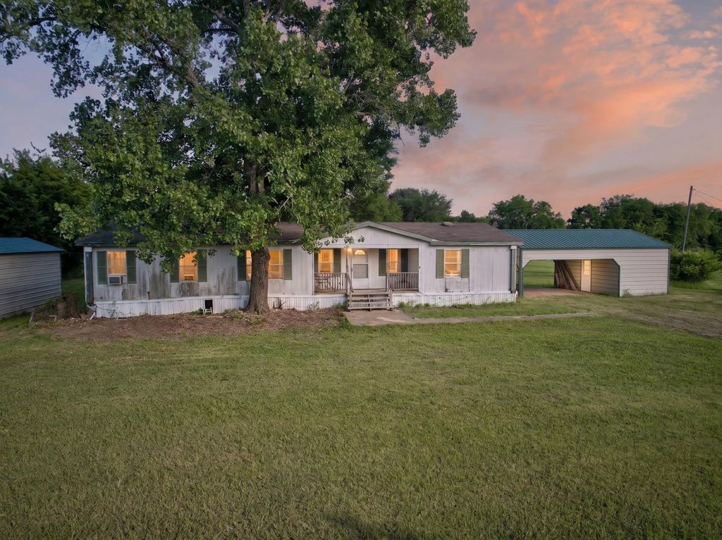 1670 Smith Circle, Combine, TX 75159