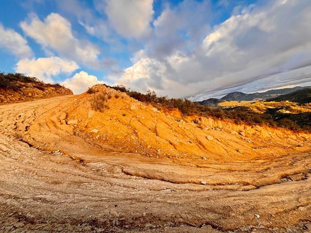 15114 Skyline Truck Trl., Jamul, CA 91935