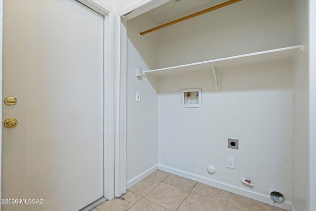 2610 W Chamberlain Street, Tucson, AZ 85745