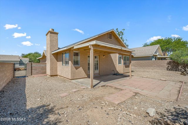 2610 W Chamberlain Street, Tucson, AZ 85745