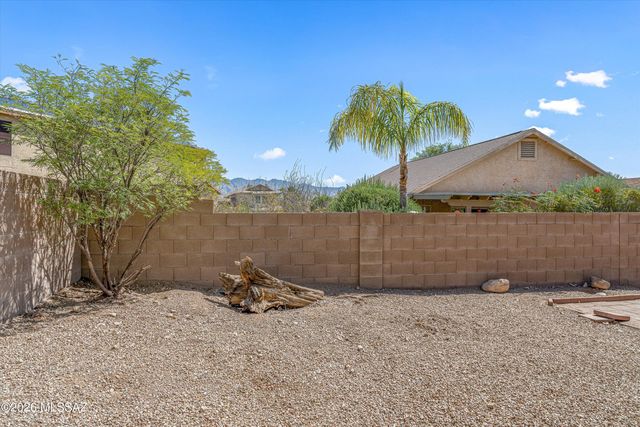 2610 W Chamberlain Street, Tucson, AZ 85745