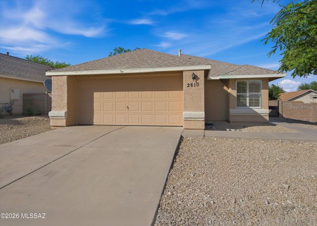 2610 W Chamberlain Street, Tucson, AZ 85745