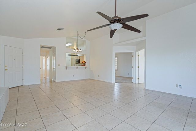 2610 W Chamberlain Street, Tucson, AZ 85745
