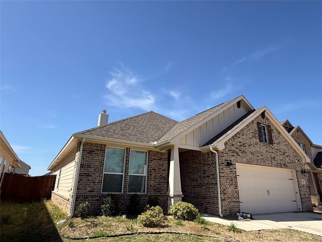 509 Smith Road, Springtown, TX 76082