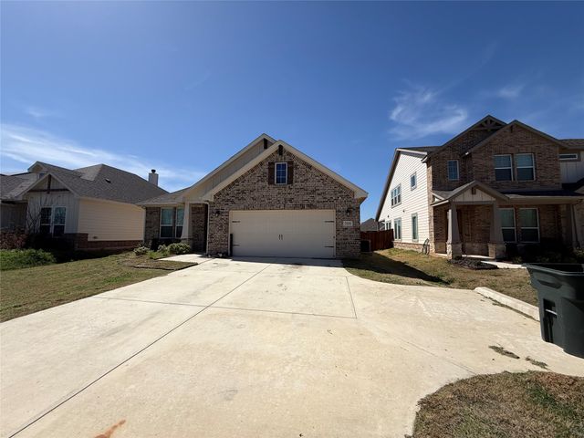 509 Smith Road, Springtown, TX 76082