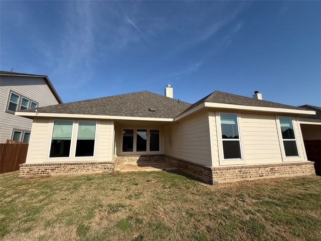 509 Smith Road, Springtown, TX 76082