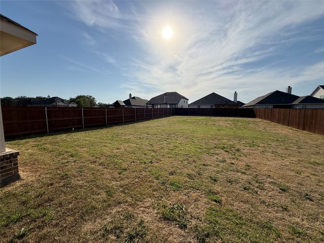 509 Smith Road, Springtown, TX 76082