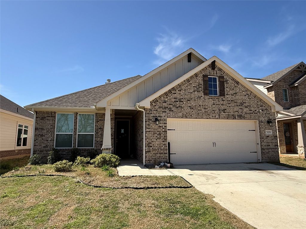 509 Smith Road, Springtown, TX 76082