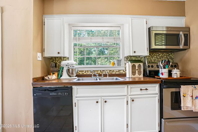 3474 Parsons Road, Raymond, MS 39154