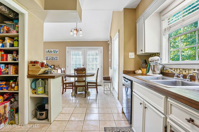 3474 Parsons Road, Raymond, MS 39154