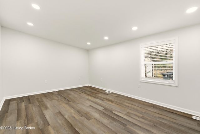 702 Gheens Ave, Louisville, KY 40214