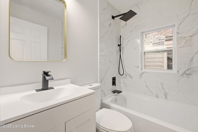 702 Gheens Ave, Louisville, KY 40214