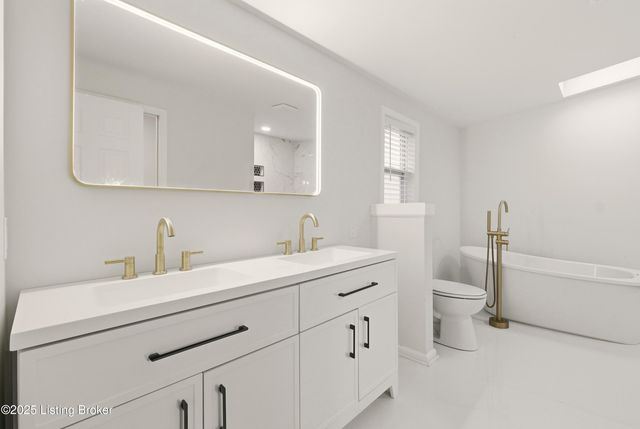 702 Gheens Ave, Louisville, KY 40214