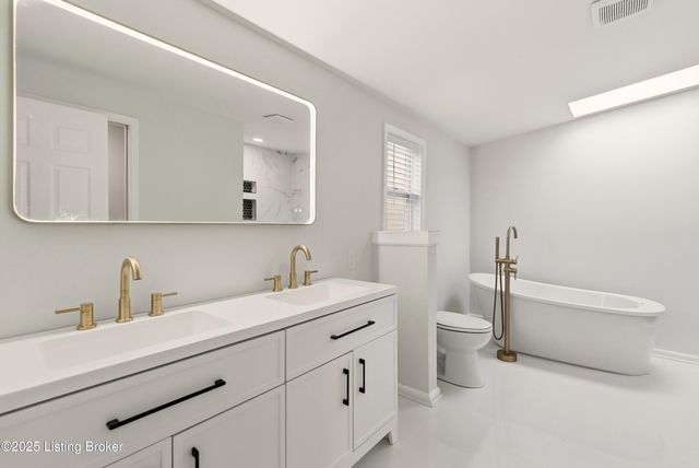 702 Gheens Ave, Louisville, KY 40214