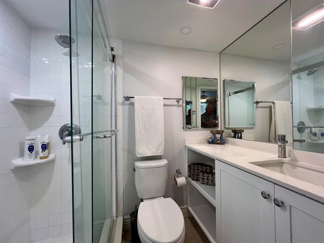 139 Sunrise Avenue 204, Palm Beach, FL 33480