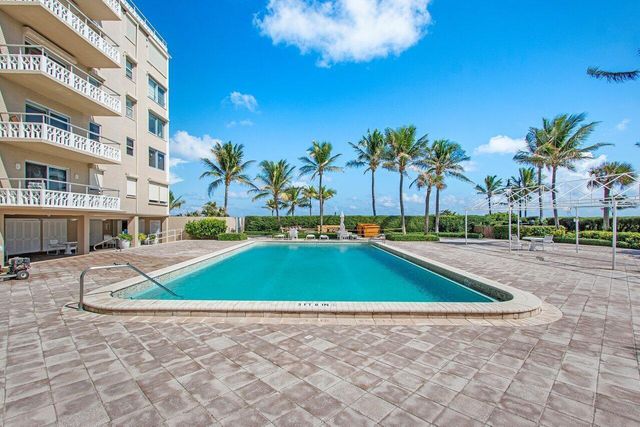 139 Sunrise Avenue 204, Palm Beach, FL 33480