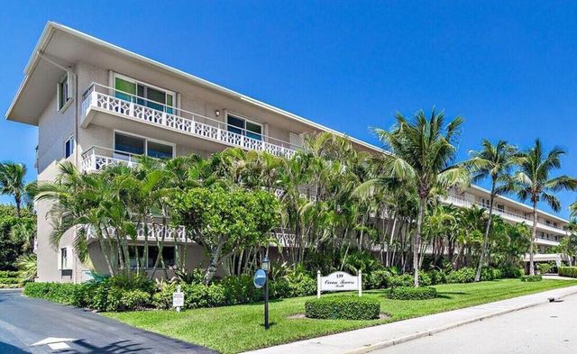 139 Sunrise Avenue 204, Palm Beach, FL 33480