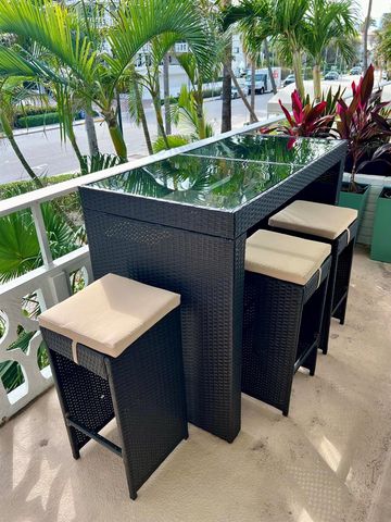 139 Sunrise Avenue 204, Palm Beach, FL 33480