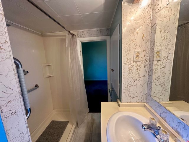 404 S 15th Street, Escanaba, MI 49829