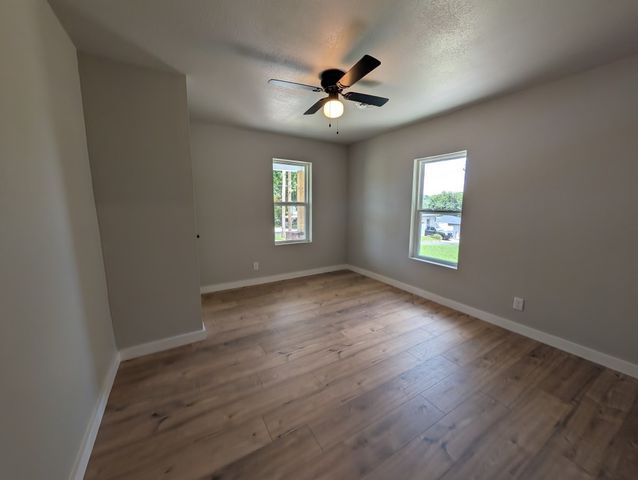 500 W Sherman Avenue, Harrison, AR 72601