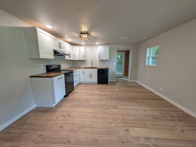 500 W Sherman Avenue, Harrison, AR 72601