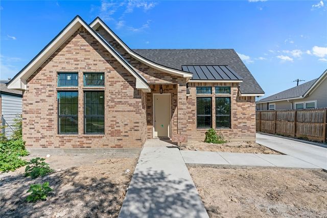 530 Cole St, Corpus Christi, TX 78404