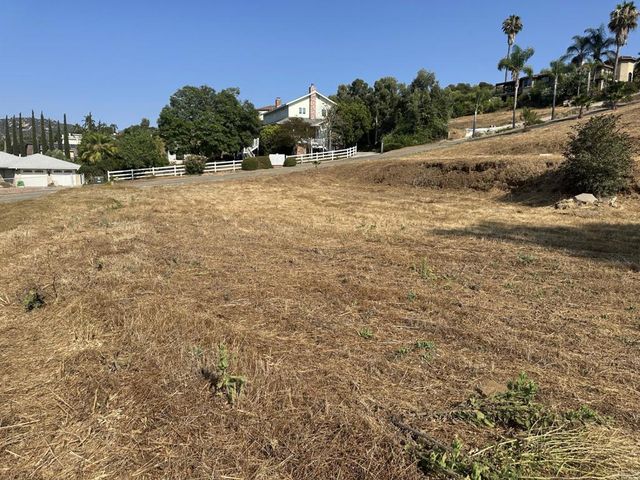 3009 Reed Rd., Escondido, CA 92027