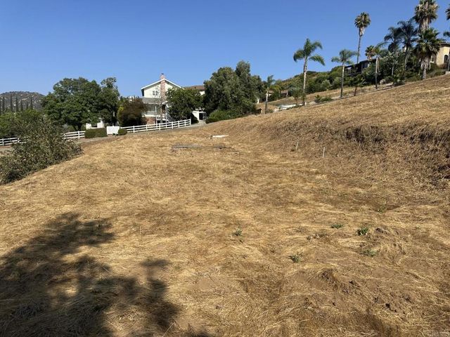 3009 Reed Rd., Escondido, CA 92027