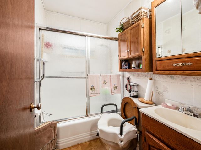 3046 Weirton Drive, Columbus, OH 43207