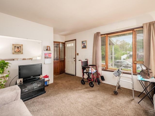 3046 Weirton Drive, Columbus, OH 43207