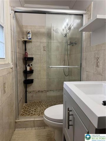 2820 Green Acres Drive, Salisbury Twp, PA 18103