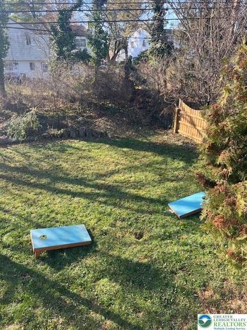 2820 Green Acres Drive, Salisbury Twp, PA 18103