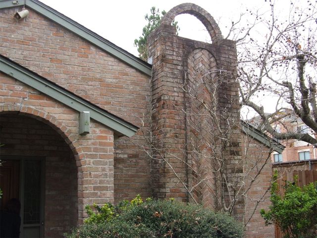 8231 Fernbrook Lane, Houston, TX 77070