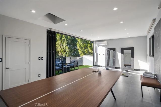 5535 Shirley Avenue, Tarzana, CA 91356