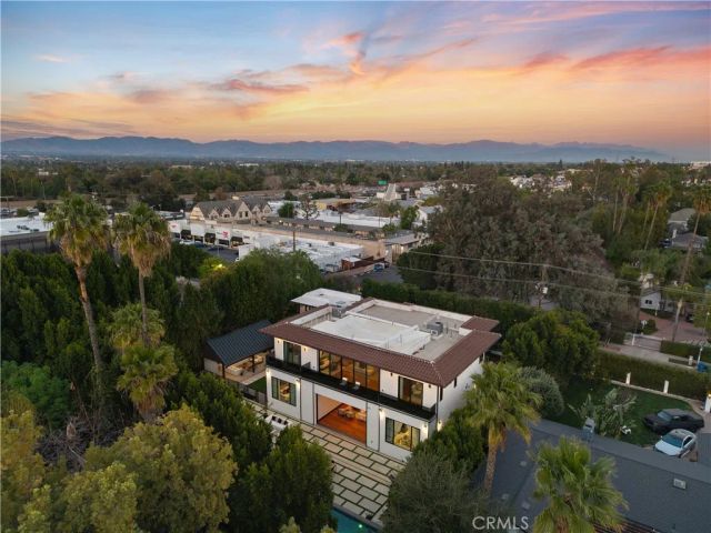 5535 Shirley Avenue, Tarzana, CA 91356