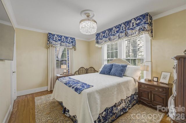 406 N Green Street, Morganton, NC 28655