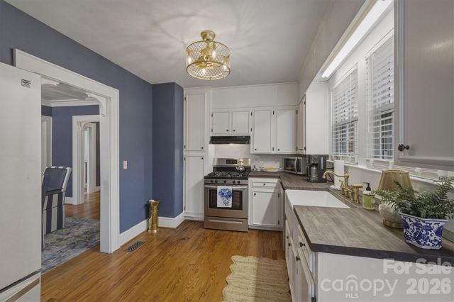 406 N Green Street, Morganton, NC 28655