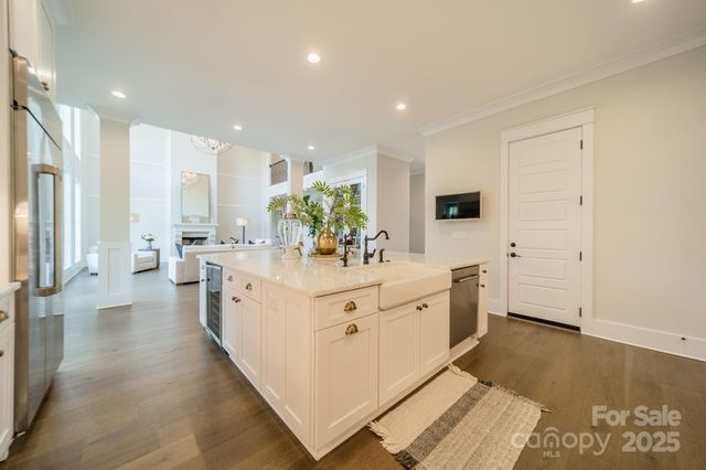 8102 Rolling Fields Road, Charlotte, NC 28227