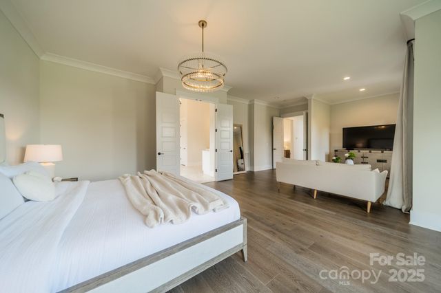 8102 Rolling Fields Road, Charlotte, NC 28227