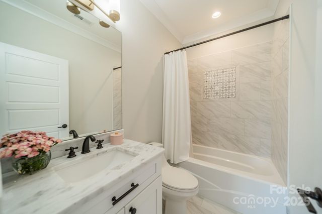 8102 Rolling Fields Road, Charlotte, NC 28227