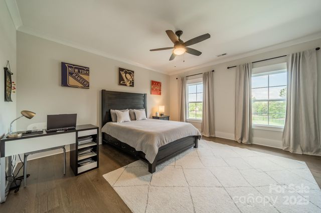 8102 Rolling Fields Road, Charlotte, NC 28227