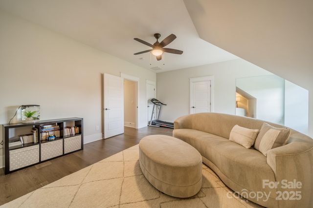 8102 Rolling Fields Road, Charlotte, NC 28227