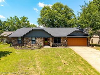 2800 97th Circle, Fort Smith, AR 72903